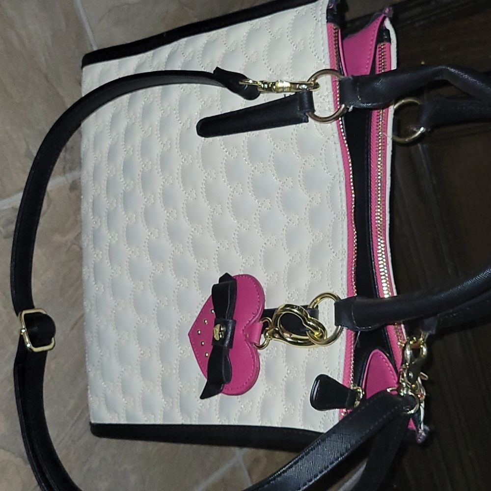Purse - Picture 3 of 3